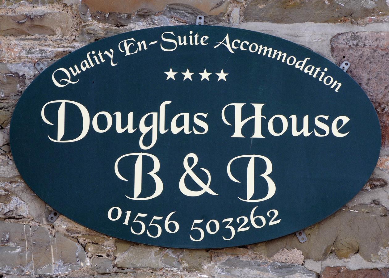 قلعة دوغلاس Douglas House المظهر الخارجي الصورة